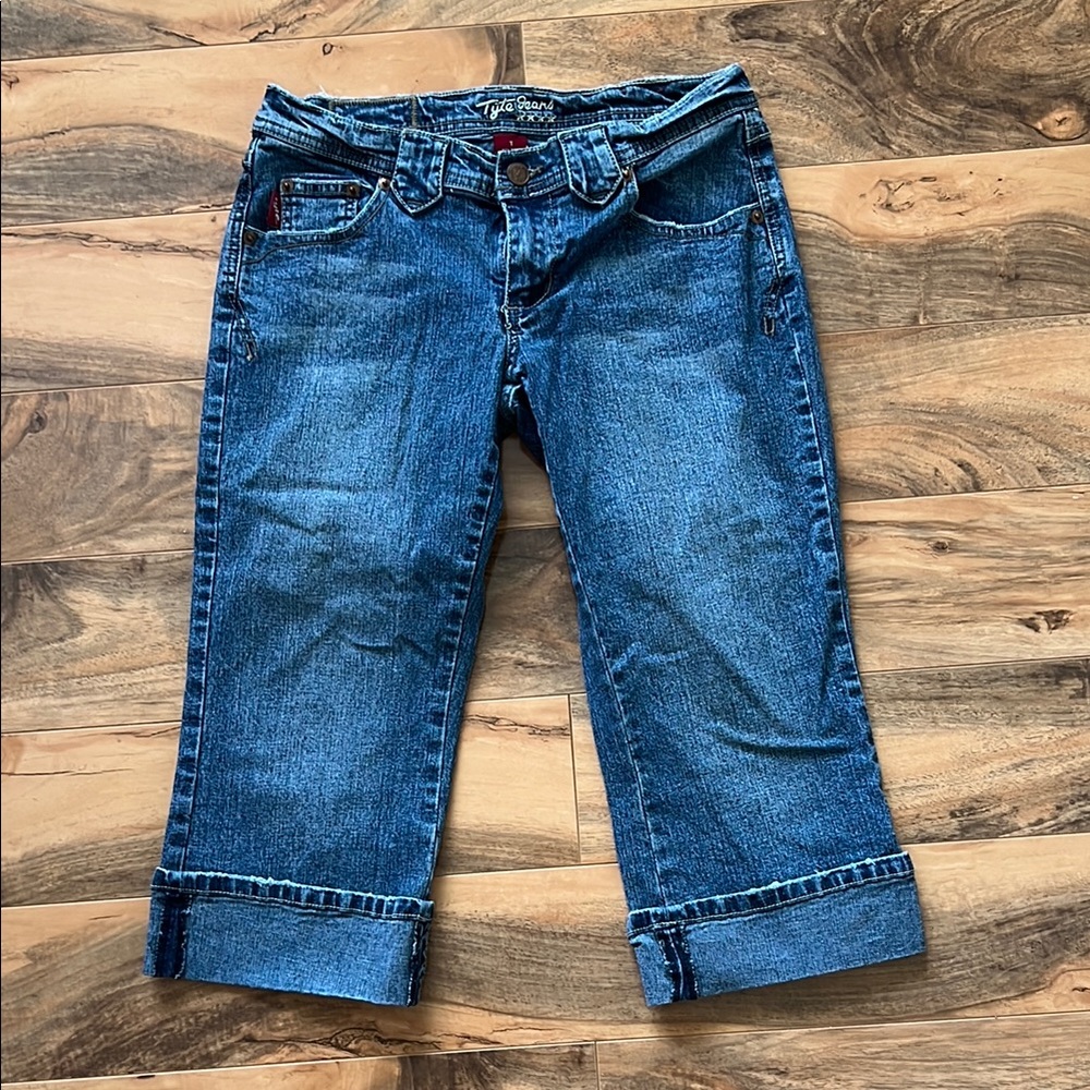 Tyte Jeans Capris Size 7 Embroidered Flap Pocket Y2K Stretch Pedal Pushers
